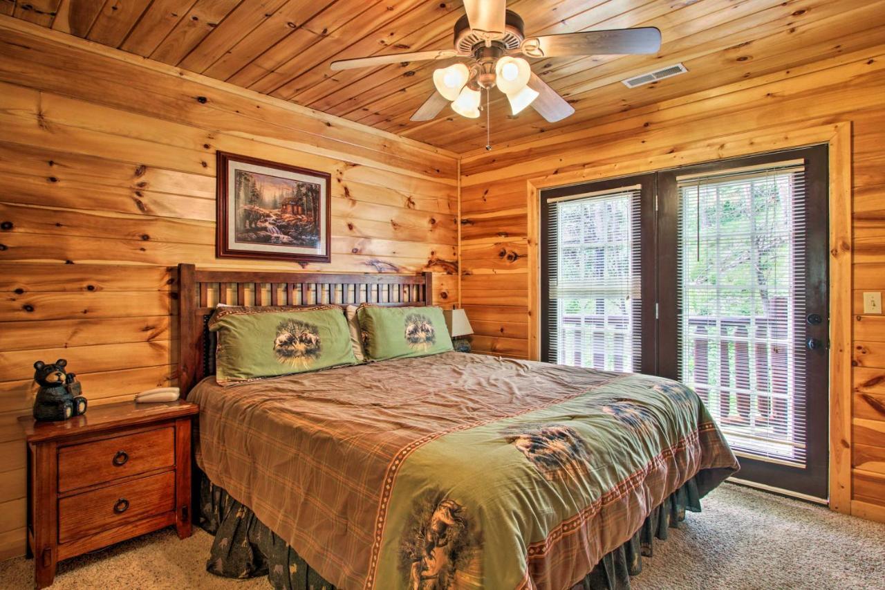 Expansive Gatlinburg Cabin Hot Tub, Deck And Grill! Exterior foto